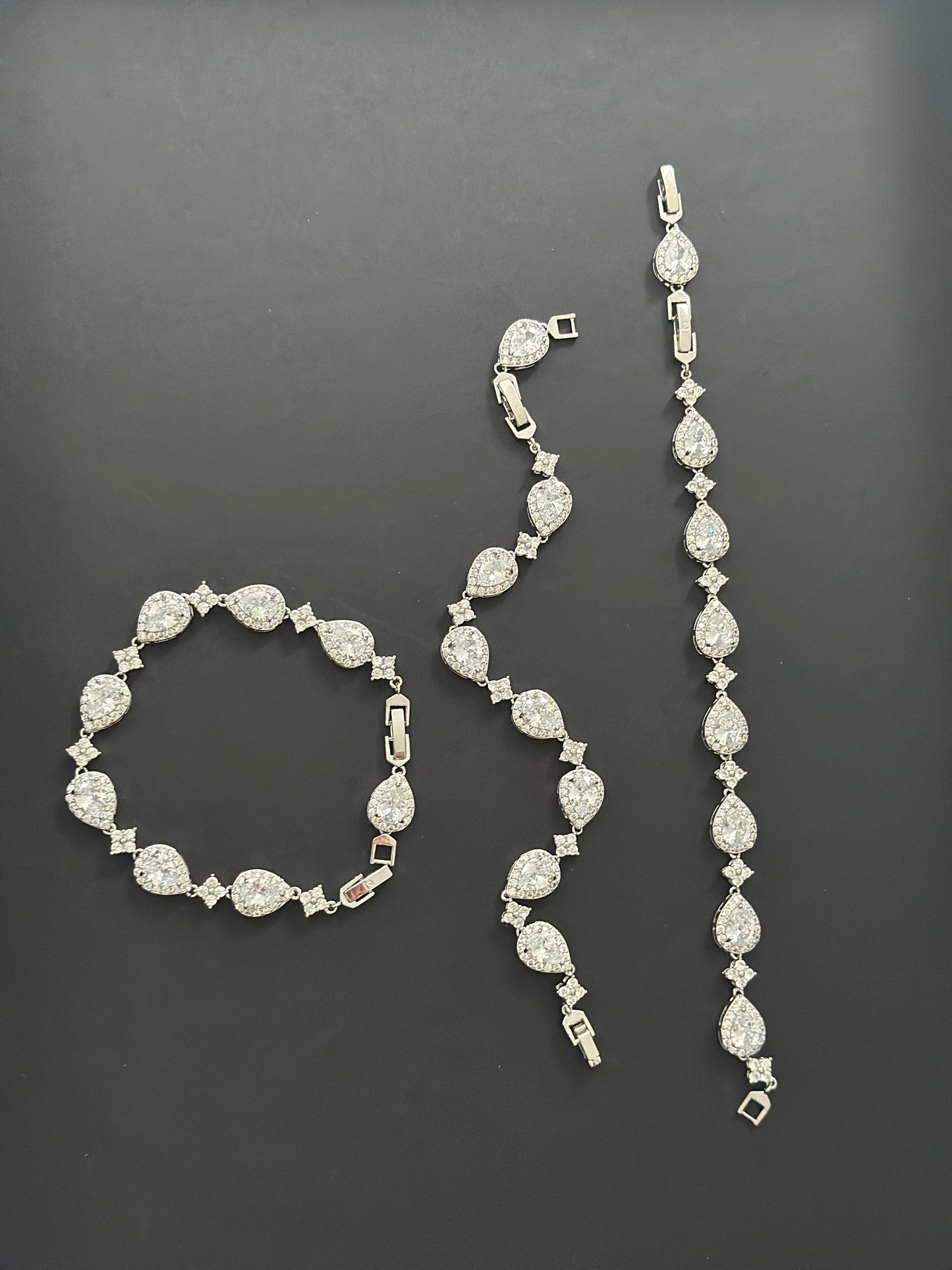 Levont Pants + Levont Bracelet (Combo Pack)